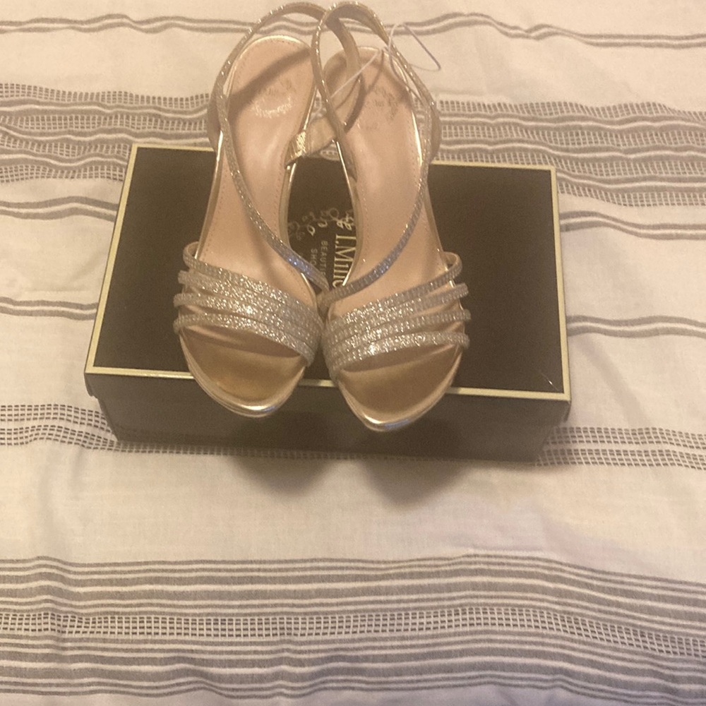 NIB I. Miller heeled shoes sparkling with gold